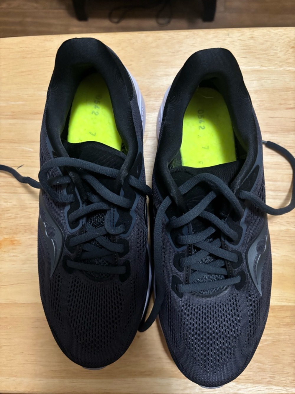 Saucony Black Athletic Running Shoes with Neon Yellow Insoles